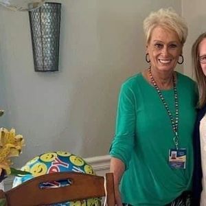 Meet your Posher, Evelin